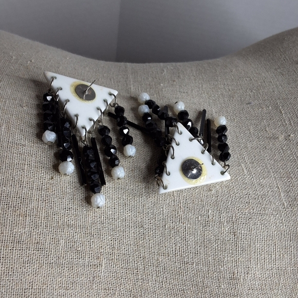 1980s Vintage DECO Lucite Earring Bundle - Picture 7 of 8